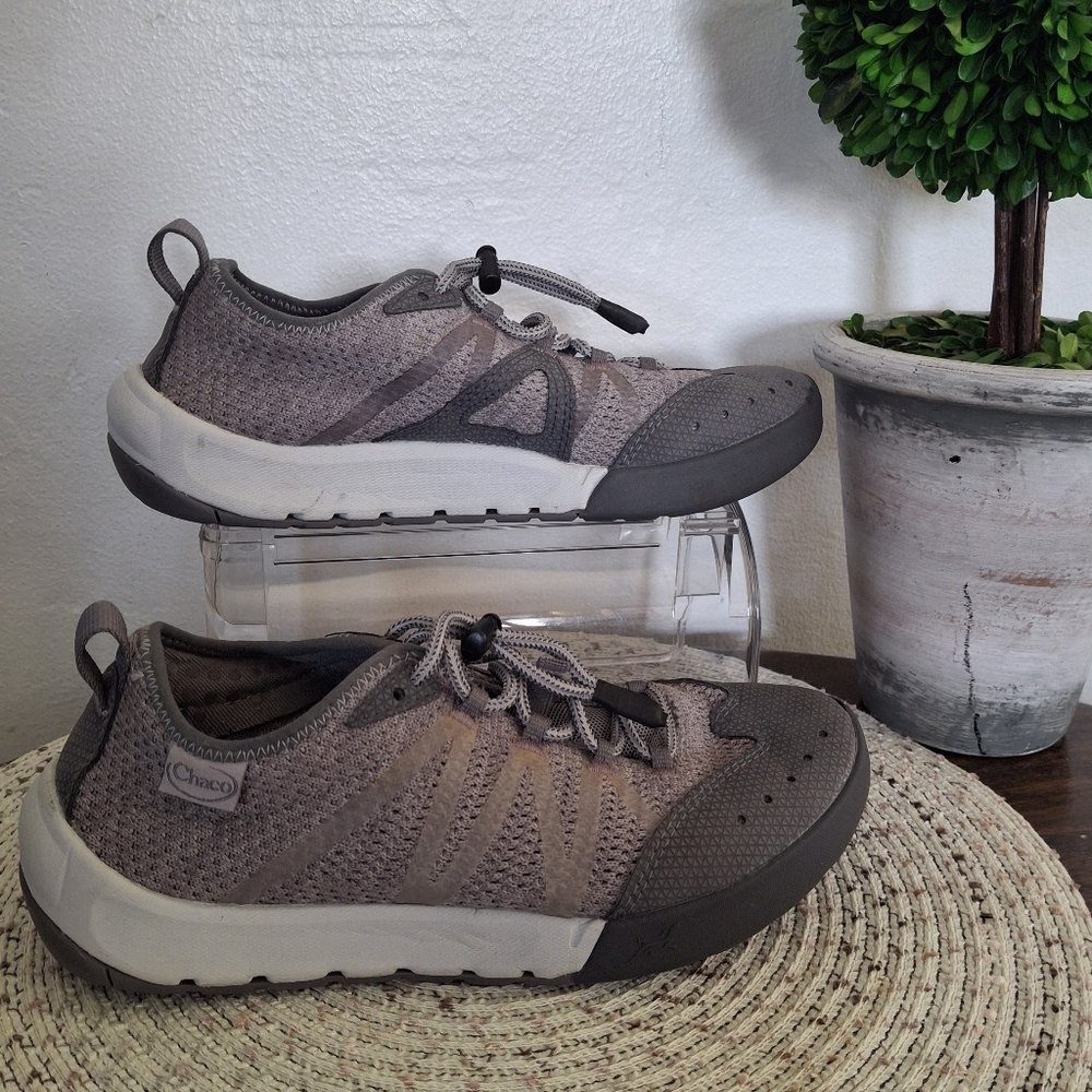 Chaco Torrent Pro Women's Gray Athletic Outdoor Sneakers Size 8.